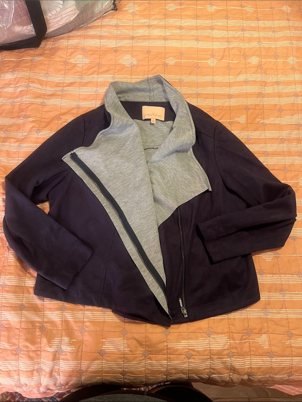 Gibson Latimer Navy Jacket with Light Gray Inner Layer